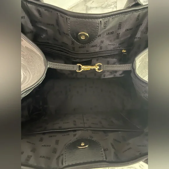 DKNY ARMY CAMO TOTE BAG - Picture 9 of 14